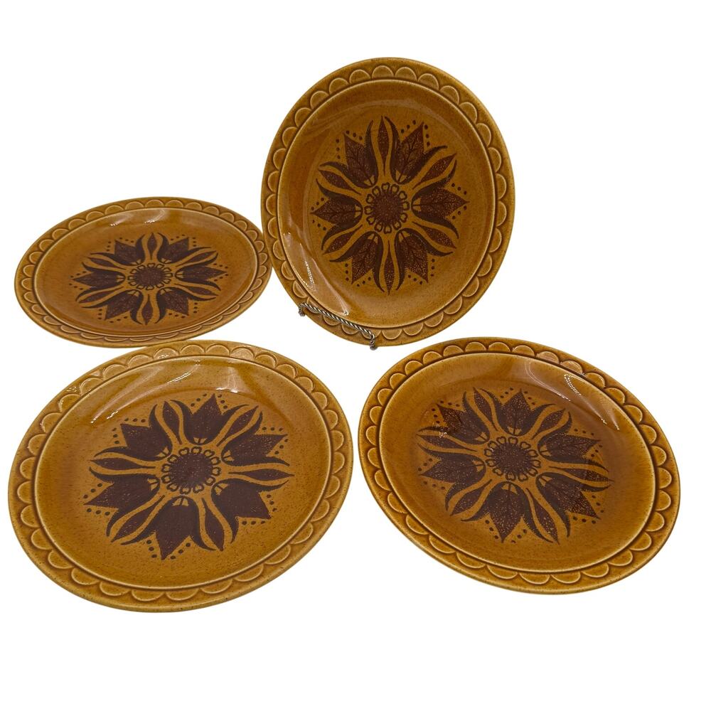 Set/4 Vintage Dinner Plates in Golden Harvest by Homer Laughlin 10 1/8"